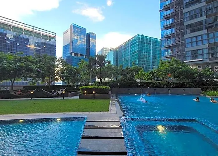 Отель Staycations Up Above 13 At Bgc 4*