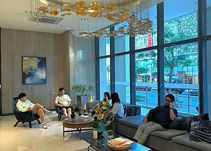 Staycations Up Above 13 At Bgc Отель