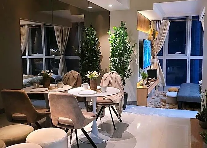 Staycations Up Above 13 At Bgc Отель